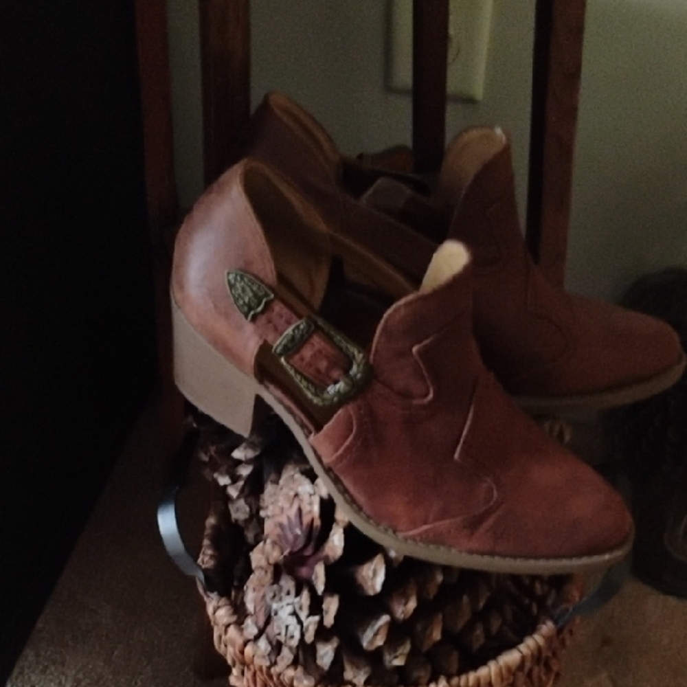 Qupid Ankle Boots